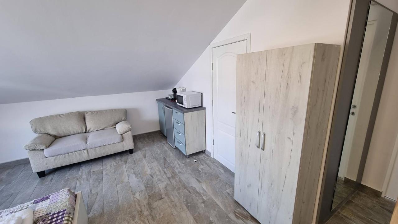Vila Dumio Hotel Западен Ефорие Екстериор снимка