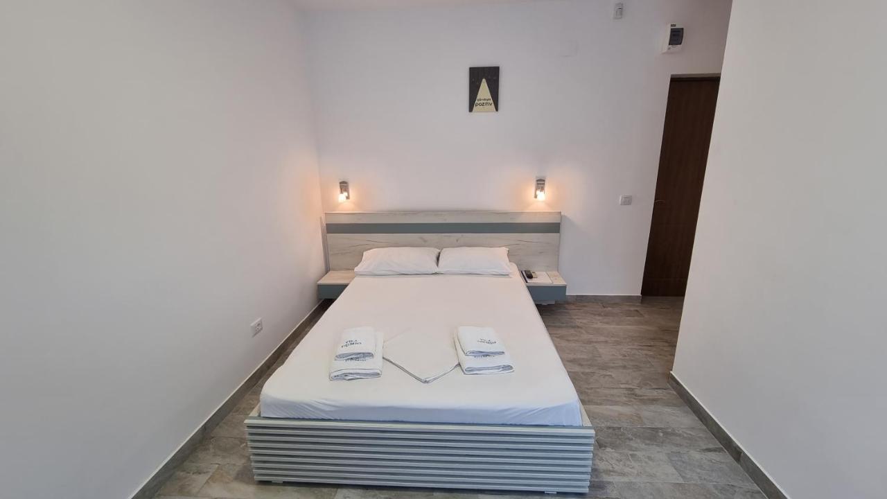 Vila Dumio Hotel Западен Ефорие Екстериор снимка
