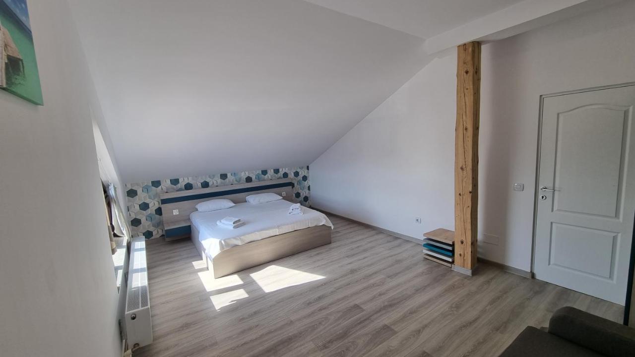 Vila Dumio Hotel Западен Ефорие Екстериор снимка