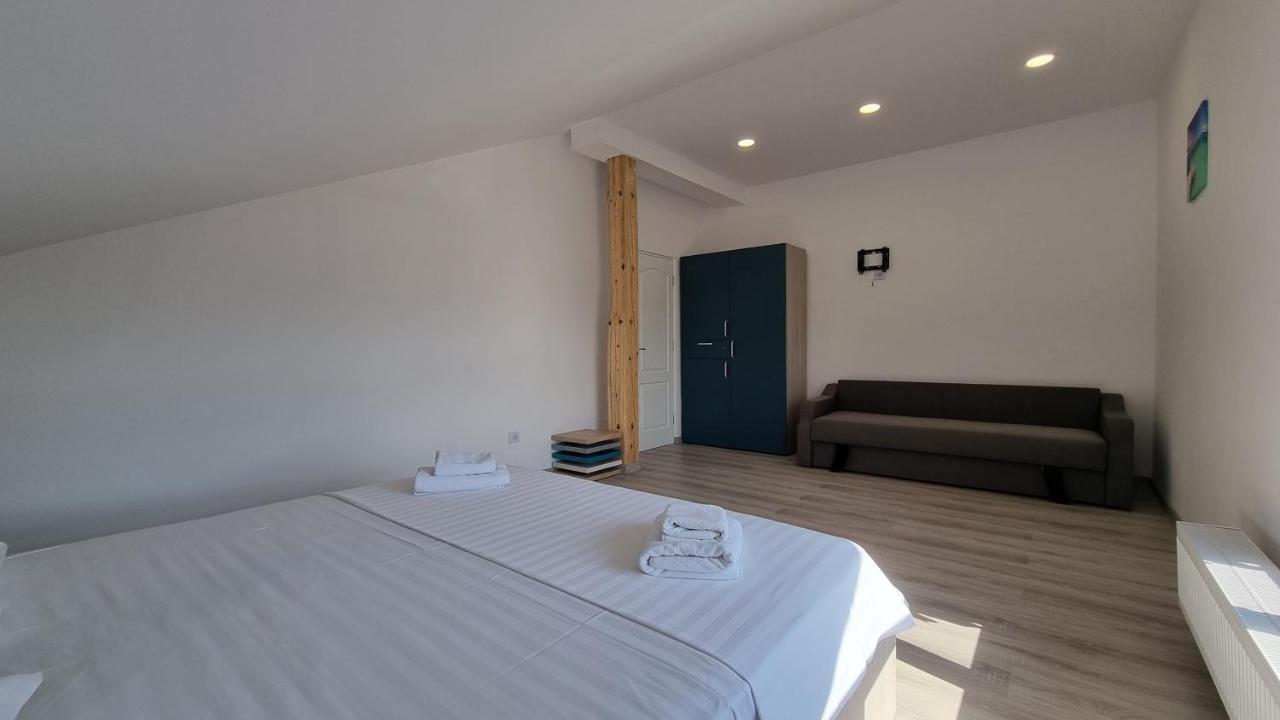 Vila Dumio Hotel Западен Ефорие Екстериор снимка
